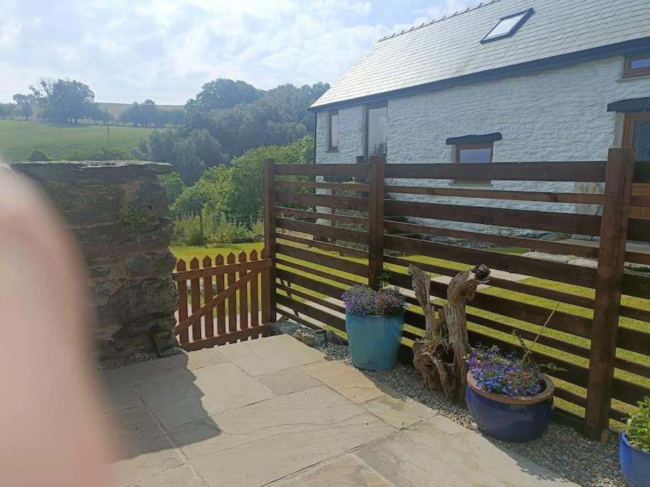 Rhyd Y Geifr, Cosy Barn Conversion In Maerdy كورين المظهر الخارجي الصورة