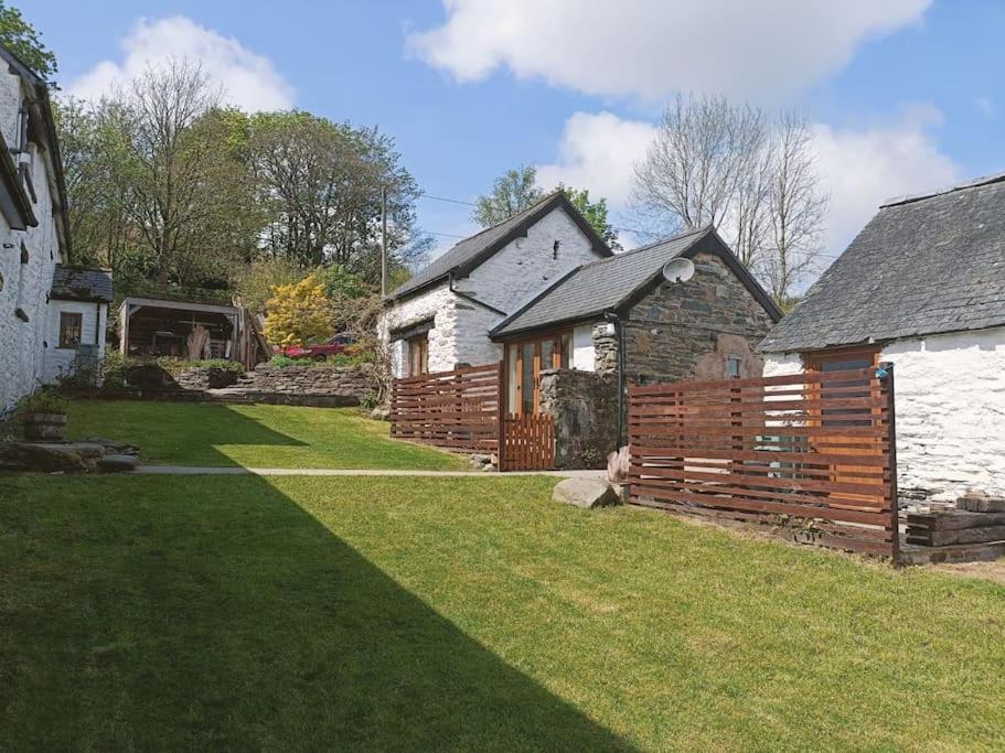 Rhyd Y Geifr, Cosy Barn Conversion In Maerdy كورين المظهر الخارجي الصورة